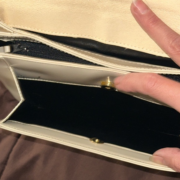 Givenchy top handle handbag beige leather gold hardware damaged - Picture 12 of 12